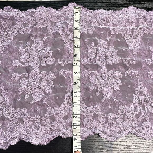 Vintage Louis Quatorze silk embroidered scarf - Picture 4 of 4